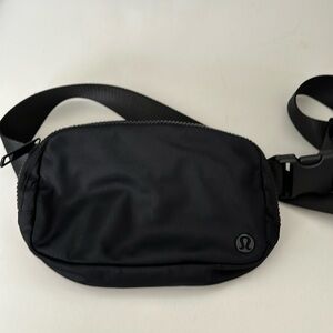 Black Lululemon Belt Bag